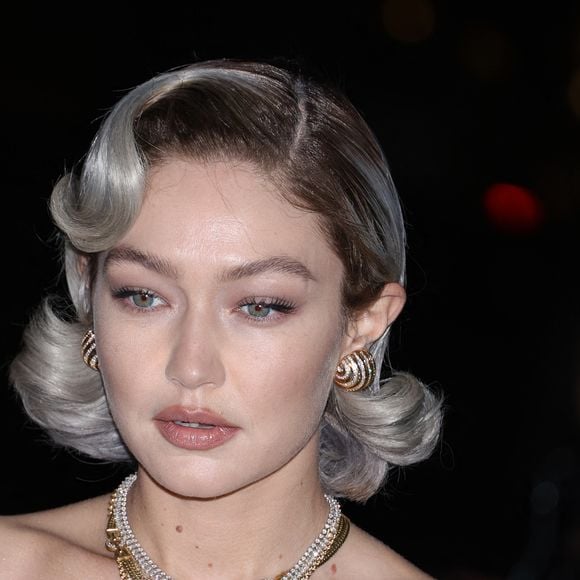 Gigi Hadid - Photocall du "Le Grand Diner du Louvre" lors de la Fashion Week à Paris le 4 mars 2025.

© Denis Guignebourg / Bestimage