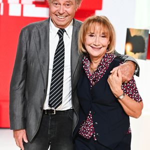 Exclusif - Michel Leeb et Marie-Anne Chazel - Enregistrement de l'émission "Vivement Dimanche" au Studio Gabriel à Paris, présentée par M.Drucker et diffusée le 5 octobre sur France 3
© Guillaume Gaffiot / Bestimage