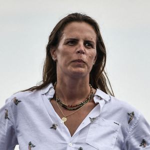 Laure Manaudou a 38 ans aujourd'hui...La nageuse française Laure Manaudou regarde les fans accueillir les champions au Parc des Champions au Trocadéro, pendant les Jeux Olympiques de Paris. Photo par Firas Abdullah/ABACAPRESS.COM