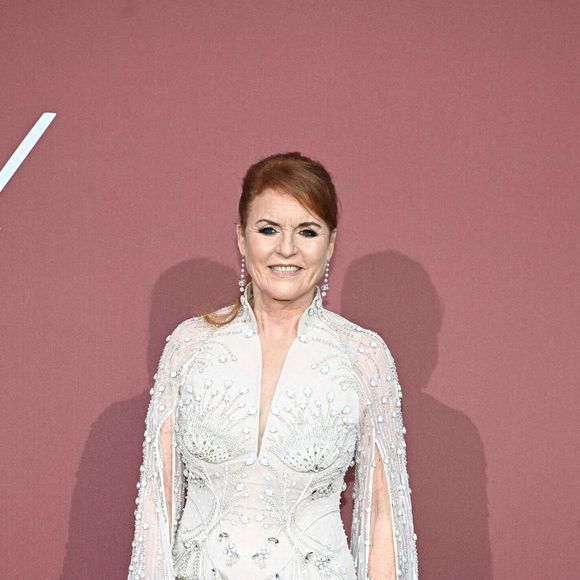 La duchesse d'York fait de nouveau parler d'elle dans l'affaire Jeffrey Epstein. 

La Duchesse d'York, Sarah Ferguson assiste au Gala de Cannes de l'amfAR 30ème édition présenté par Chopard et le Festival International du Film de la Mer Rouge à l'Hôtel du Cap-Eden-Roc au Cap d'Antibes, France. © David Niviere/ABACAPRESS.COM