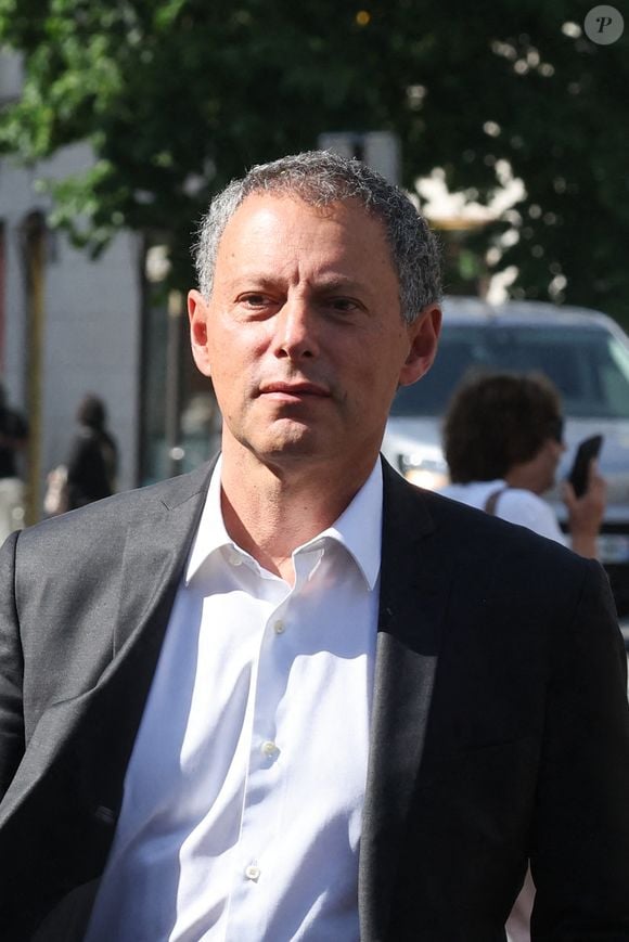Il a aussi déclaré : "Je trouve cette campagne de dénigrement la concernant démesurée, absurde et politique."

Marc-Olivier Fogiel aux obsèques de Philippe Labro en l'église de Saint-Germain-des-Prés à Paris, le 13 juin 2025. © Dominique Jacovides - Christophe Clovis / Bestimage