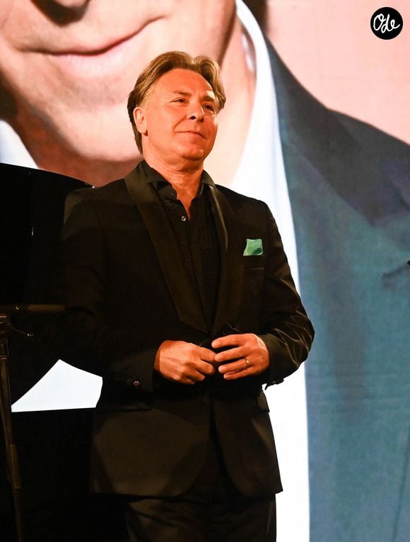 Roberto Alagna reconnaissait lui-même le standing des lieux : "Tout le monde ne peut pas se permettre des appartements comme ça."

Concert de Roberto Alagna - Dîner Pasteur-Weizmann au profit des recherches scientifiques sous l'égide de Simone Veil au Pavillon Gabriel - Potel et Chabot à Paris le 1er Juin 2022. © Bertrand Rindoff / Guirec Coadic / Bestimage