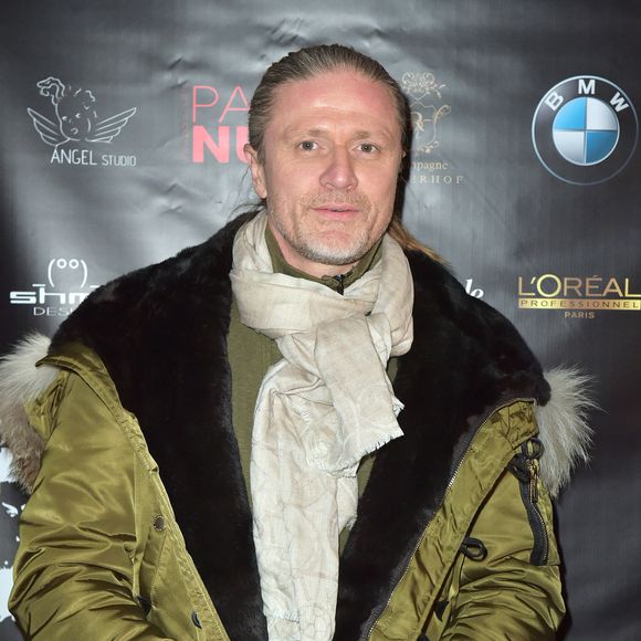 L’ancien international français pratique depuis plusieurs années le magnétisme, une activité non conventionnelle.

Emmanuel Petit - Célébrités lors du photocall du concert de Grégory Bakian au Palace à Paris, France, le 18 décembre 2017. © Giancarlo Gorassini/Bestimage