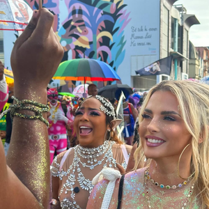 Elle partage ses aventures sur Instagram
Kelly Vedovelli en vacances