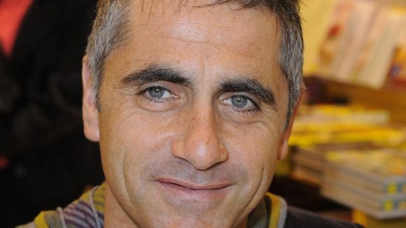 Taxé de "honte du service public" par un célèbre journaliste, Laurent Jalabert réplique : "La seule vérité aujourd'hui c'est qu'en France on..."