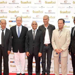 Suarez, le Prince Albert II de Monaco, Roberto Carlos, Zinedine Zidane, Igor Belanov, Aldair Santos do Nascimento assistent aux Golden Foot Awards 2008 au Grimaldi Forum à Monaco le 1er septembre 2008. Photo by Marco Piovanotto/ABACAPRESS.COM