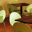 Selon la psychologie, les personnes qui replacent toujours leur chaise contre la table ont un trait de caractère en commun