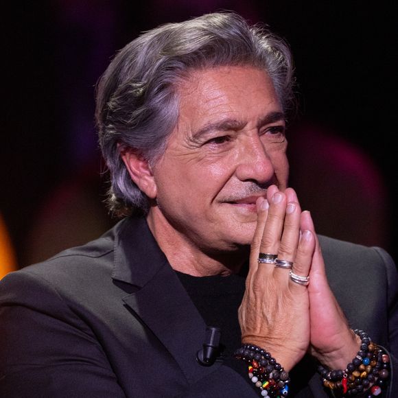 Exclusif - Frédéric François lors de l'enregistrement de l'émission "La Boîte à secrets", présentée par F.Bollaert et diffusée le 16 janvier 2026 sur France 3, dans les studios du Lendit à Saint-Denis, France, le 16 décembre 2025. © Cyril Moreau/Bestimage