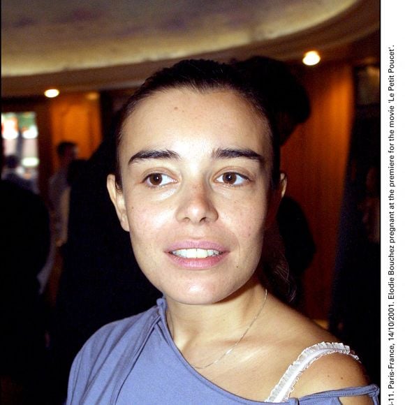 Elodie Bouchez enceinte à la première du film 'Le Petit Poucet'. © Francis Petit/ABACA. 29324-11. Paris-France, 14/10/2001.