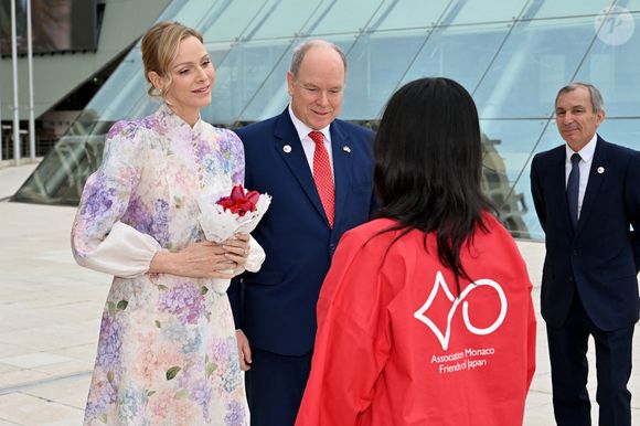 Le Prince Albert II de Monaco, la princesse Charlene de Monaco et la princesse Akiko de Mikasa du Japon, ont célébré les 20 ans de relations diplomatiques entre le Japon et Monaco, sur le parvis du Grimaldi Forum, près du jardin japonais. © Bruno Bebert/Bestimage