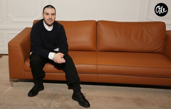 Il a collaboré avec des figures de la scène électro et rap, dont Busy P et Oxmo Puccino.

 Jérémy Chatelain présente son nouveau clip "Carton à droite" en avant-première à l’Apple Store des Champs-Elysées à Paris le 21 mars 2019.  © Denis Guinebourg / Bestimage