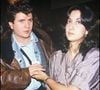 Rares sont les fois où le couple posait pour les photographes.
Daniel Balavaoine et sa compagne Corinne le 19 décembre 1984. Photo de Bestimage