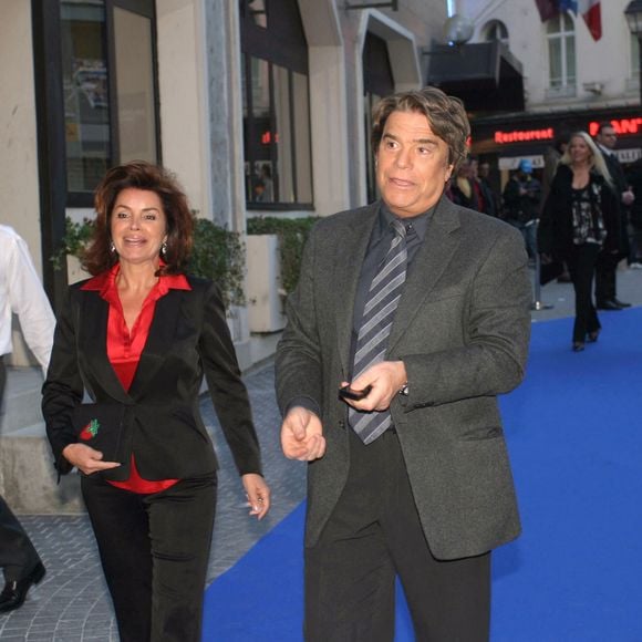 L'homme d'affaires Bernard Tapie et sa femme assistent à la soirée de réouverture du célèbre cabaret 'Bobino' à Paris, France, le 26 mars 2007. Photo by Benoit Pinguet/ABACAPRESS.COM