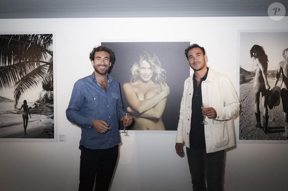 Exclusif - Martin et Valentin Kretz (L’Agence ) - Isabelle Camus a organisé pour son ami photographe Antoine Verglas, le vernissage de l'exposition éphémère de ses photographies à la Galerie La Hune en partenariat avec YellowKorner le 4 juillet 2023 . © Jack Tribeca/Bestimage