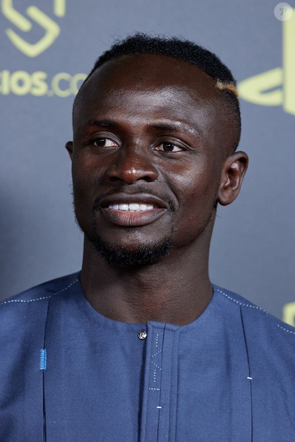 Mariage - Le footballeur Sadio Mané s'est marié - Sadio Mané - Photocall de la 66ème cérémonie du Ballon d'Or au Théâtre du Chatelet à Paris le 17 octobre 2022. © Cyril Moreau/Bestimage