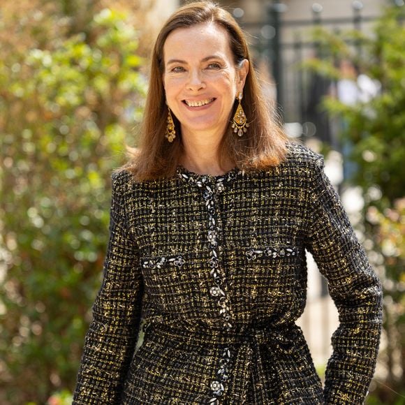 Carole Bouquet - Arrivées au défilé Chanel Collection Haute Couture Automne/Hiver 2025-2026 lors de la Fashion Week de Paris (PFW), au Grand Palais, à Paris, France, le 8 juillet 2025. © ThibaultDuboucher/Bestimage