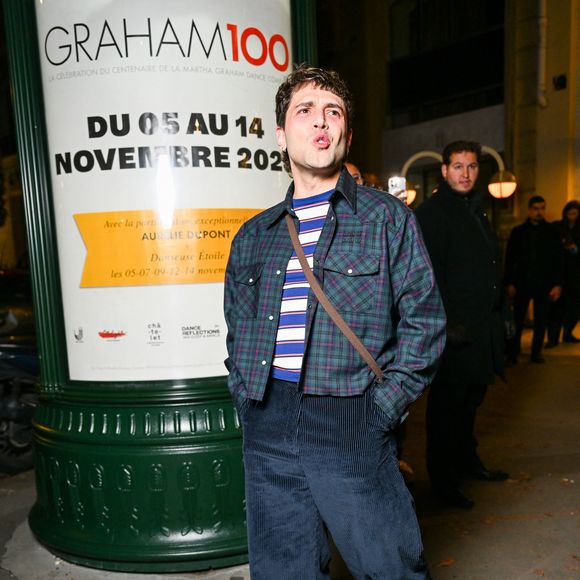 Xavier Dolan aux arrivées à l’after Miu Miu Collection Femme Prêt-à-Porter Printemps/Eté 2026 lors de la Fashion Week de Paris (PFW), au restaurant Gigi, à Paris, France, le 6 octobre 2025. © Pierre Perusseau/Bestimage