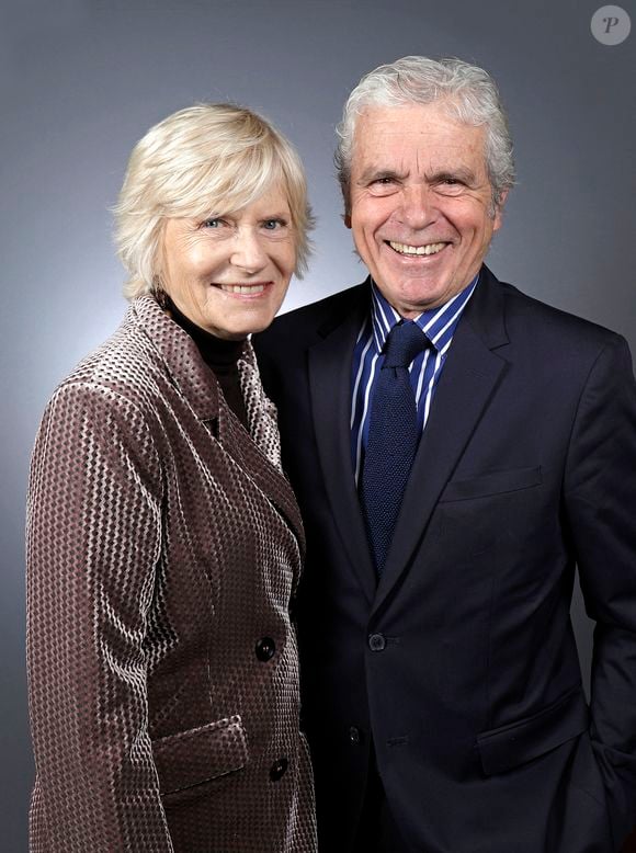 Portrait de Catherine Ceylac et son compagnon Claude Sérillon le 16 décembre 2022.
© Cédric Perrin / Bestimage