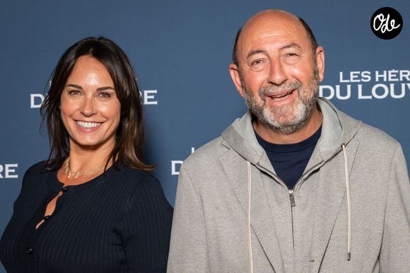 L'acteur français Kad Merad et son épouse, l'actrice française Julia Vignali, assistent à la séance photo de la première parisienne du film « Les Héros du Louvre » au cinéma L'Arlequin, le 1er septembre 2026 à Paris, en France. Photo : Alexis Jumeau/ABACAPRESS.COM