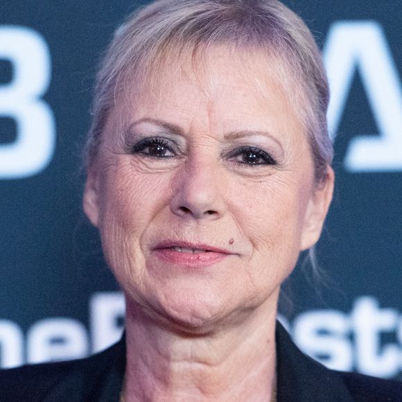 À la question de savoir si le fait de ne jamais être devenue mère avait été un choix personnel de sa part, Dorothée a été prise d’une émotion qu’elle n’a pas pu contrôler comme le dévoile un extrait partagé sur le compte Instagram du programme. 

Dorothée assistant à la première de Transformers : Rise of the Beasts au cinéma Grand Rex à Paris, France, le 06 juin 2023. Photo by Aurore Marechal/ABACAPRESS.COM