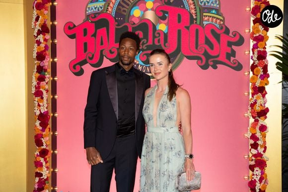 Elle demande désormais au public de se montrer bienveillant dans cette période difficile.

Gaël Monfils et sa femme Elina Svitolina - Arrivées des invités au Bal de la Rose 2023 sur le thème "Bollywood" à la salle des étoiles à Monaco le 25 mars 2023. © Olivier Huitel / Pool / Bestimage