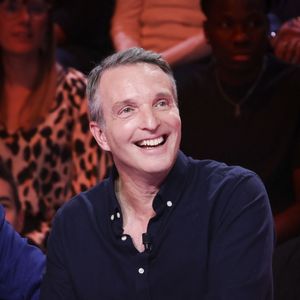 Exclusif - Stéphane Rotenberg, sur le plateau de TBT9 présenté par C.Hanouna, et diffusé en direct sur W9, Paris, France, le 07 novembre 2025. © Jack Tribeca / Bestimage