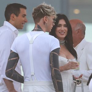 Megan Fox a donné naissance à son quatrième enfant.

Machine Gun Kelly, Megan Fox à la fête de l'indépendance de Michael Rubin dans les Hamptons, USA.