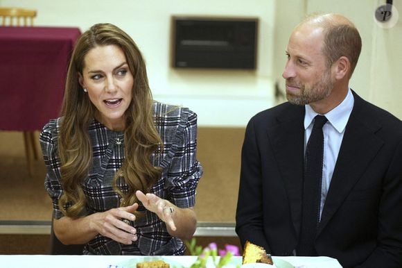 Kate Middleton et le prince William ont, de leur côté, enchaîné les engagements.

Le Prince et la Princesse de Galles lors d'une visite au National Federation of Women's Institute (WI) à Sunningdale, Berkshire, Royaume-Uni, le 8 septembre 2025, à l'occasion du troisième anniversaire de la mort de la Reine Elizabeth II. © Grant Alastair/PA Photos/ABACA