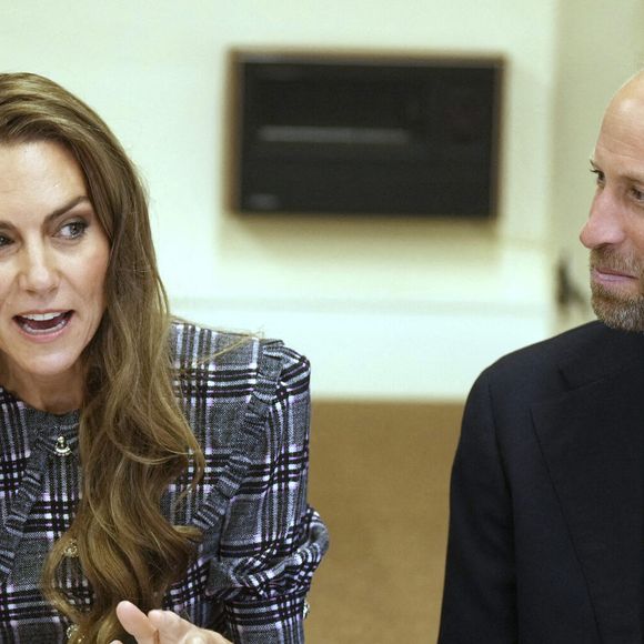 Kate Middleton et le prince William ont, de leur côté, enchaîné les engagements.

Le Prince et la Princesse de Galles lors d'une visite au National Federation of Women's Institute (WI) à Sunningdale, Berkshire, Royaume-Uni, le 8 septembre 2025, à l'occasion du troisième anniversaire de la mort de la Reine Elizabeth II. © Grant Alastair/PA Photos/ABACA