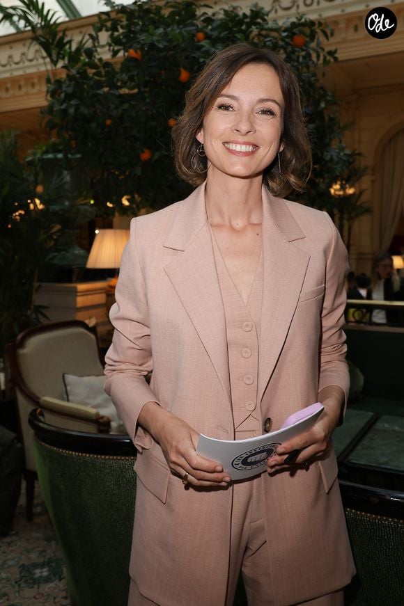 Les deux femmes ont partagé un moment complice, suscitant l’enthousiasme des internautes sur les réseaux sociaux.

Isabelle Ithurburu - Soirée de Gala caritative des Invincibles au profit de la recherche contre la maladie de Charcot à l’InterContinental Paris Le Grand le 9 avril 2026. © Coadic Guirec/Bestimage