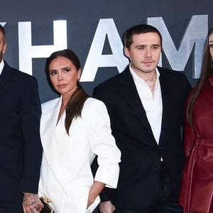Mia Regan, Romeo Beckham, Cruz Beckham, Harper Beckham, David Beckham, Victoria Beckham, Brooklyn Peltz Beckham et Nicola Peltz Beckham à Londres. Action Press / Bestimage