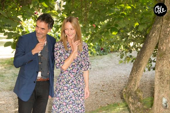 Retour sur leurs plus belles apparitions publiques, entre complicité et tendres moments.

Samuel Benchetrit et Vanessa Paradis lors de la 14ème édition du Festival du Film Francophone d'Angoulême.

© Christophe Aubert via Bestimage
