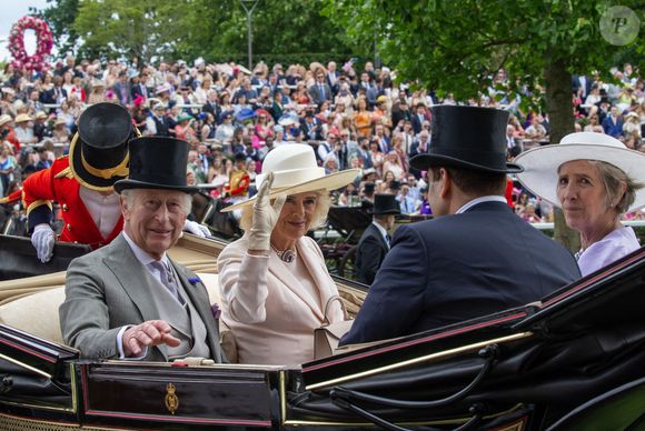 Le roi Charles III d'Angleterre et Camilla Parker Bowles lors des courses hippiques Royal Ascot, le 22 juin 2024.

Photo : Agence / Bestimage