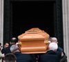 Deux jours seulement après son décès, Rolland Courbis a déjà été célébré ce mercredi 14 janvier. 

Le cercueil entre dans l'église de la Madeleine lors des obsèques de Rolland Courbis à Paris, France. Photo by Ewen Gavet/Icon Sport/ABACAPRESS.COM
