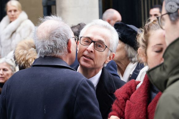 Il était entouré de ses enfants et petits-enfants, restés volontairement discrets.

Jérôme Balladur aux obsèques de Marie-Josèphe Balladur, la femme d'E.Balladur, en l'église Notre Dame de l'Annonciation à Paris, France, le 7 janvier 2026. © Jack Tribeca/Bestimage