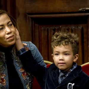 Mais pour l'éducation de son fils Louka, il fait "tout l'inverse"

Réception en l'honneur de Michel Polnareff à l'hôtel de ville de Bruxelles avant que la statue Manneken Pis ne soit habillée comme le chanteur français, le 17 novembre 2016, à Bruxelles, en Belgique. Photo by Danny Gys/Reporters/ABACAPRESS.COM