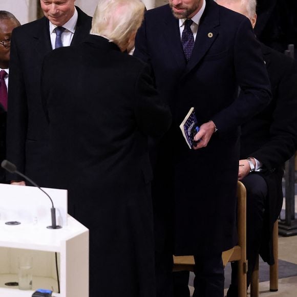 Le roi Philippe de Belgique, La grande-duchesse Maria Teresa de Luxembourg, Le grand-duc Henri de Luxembourg, Donald Trump salue le prince William, prince de Galles, - Cérémonie de réouverture de la cathédrale Notre-Dame de Paris, le 7 décembre 2024. Joyau de l’art gothique, lieu de culte et de culture, symbole universel de la France et de son histoire, la cathédrale de Notre-Dame de Paris rouvre ses portes les 7 et 8 décembre, cinq ans après le terrible incendie qui l’avait ravagée le 15 avril 2019. 
© Dominique Jacovides / Bestimage