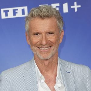 Il est le présentateur historique de Koh-Lanta depuis 2002
Denis Brogniart - Photocall de l’Upfront 2026 de TF1 à la Seine Musicale à Boulogne-Billancourt le 18 juin 2026. © Coadic Guirec/Bestimage