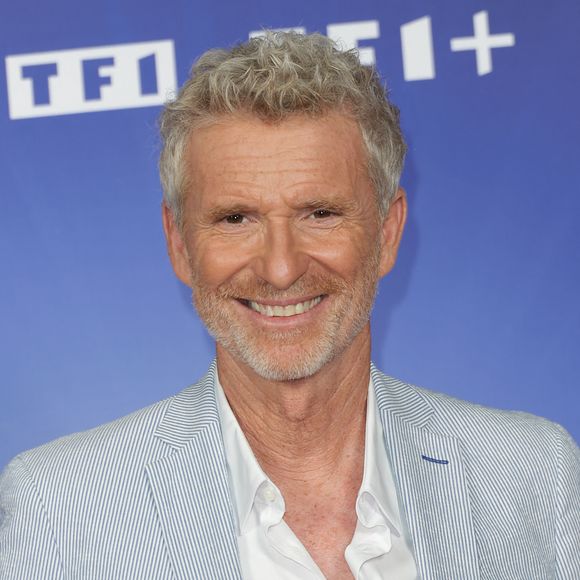 Il est le présentateur historique de Koh-Lanta depuis 2002

Denis Brogniart - Photocall de l’Upfront 2026 de TF1 à la Seine Musicale à Boulogne-Billancourt le 18 juin 2026. © Coadic Guirec/Bestimage