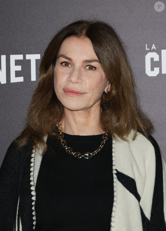 Actuellement sur scène dans la pièce Secret de famille aux côtés de Xavier Deluc, la comédienne de 62 ans a ainsi révélé avoir perdu sa maman. 

Valérie Kaprisky - Avant-première du film d'horreur  "The Substance" à la cinémathèque française à Paris le 5 novembre 2024. © Coadic Guirec/Bestimage
