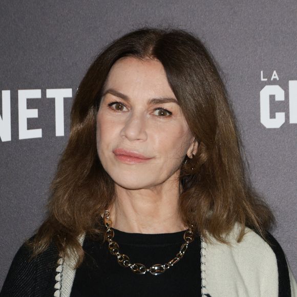 Actuellement sur scène dans la pièce Secret de famille aux côtés de Xavier Deluc, la comédienne de 62 ans a ainsi révélé avoir perdu sa maman. 

Valérie Kaprisky - Avant-première du film d'horreur  "The Substance" à la cinémathèque française à Paris le 5 novembre 2024. © Coadic Guirec/Bestimage