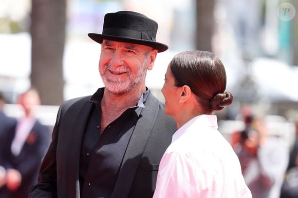 Eric Cantona et sa femme Rachida Brakni - Montée des marches du film " Soudain " lors du 79ème Festival International du Film de Cannes, le 15 mai 2026. © Jacovides-Moreau / Bestimage