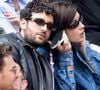 Ce dernier s'appelle Sacha Abitbol, qu'elle connaît depuis des années
Sacha Abitbol, Adele Exarchopoulos en tribunes lors de la finale messieurs des Internationaux de France de Tennis de Roland Garros 2025 (jour 15), à Paris, France, le 8 juin 2025. © Cyril Moreau/Bestimage