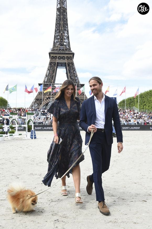 Camille Cerf (ambassadrice Jumping 2022) et son compagnon Theo Fleury - Prix Saint Laurent Eiffel Challenge CSI5 lors de la 8ème édition du "Longines Paris Eiffel Jumping" au Champ de Mars à Paris le 26 juin 2022. © JB Autissier / Panoramic / Bestimage