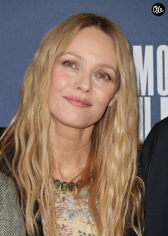 Vanessa Paradis à l'avant-première du film "Dis-moi juste que tu m'aimes" au cinéma Pathé Wepler à Paris le 6 février 2025.

© Coadic Guirec/Bestimage