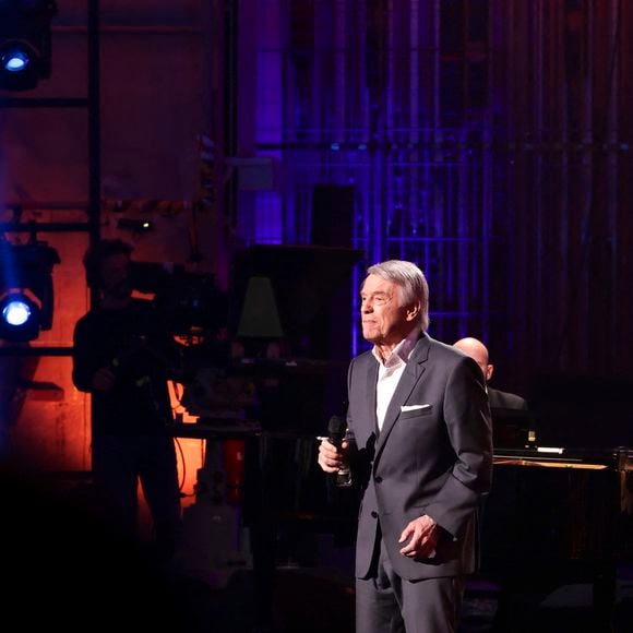 Exclusif - Salvatore Adamo lors de l'enregistrement de l'émission "Le Grand Echiquier - Spéciale Serge Gainsbourg" présentée par C.Chazal et A.Manoukian et diffusée le 7 avril 2026 sur France 2, à Paris, France, le 17 septembre 2025. © Jack Tribeca/Bestimage