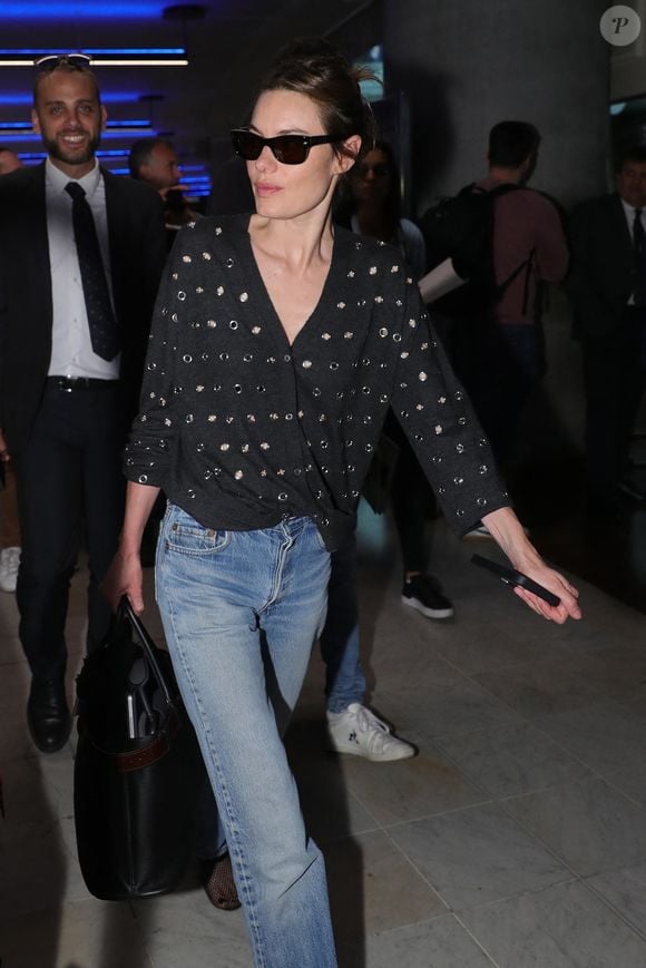 BGUK_2927321 - Nice, FRANCE  - Celebs Nice Airport France, 77th Festival de Cannes



Pictured: Camille Rowe