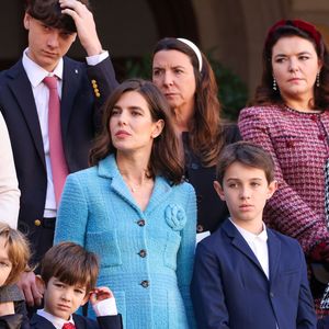 Beatrice Borromeo, Stefano et Francesco, Charlotte Casiraghi, Balthazar Rassam, Raphaël Elmaleh Tatiana Santo Domingo dans la cour du palais princier le jour de la fête nationale de Monaco le 19 novembre 2024.

© Jean-Charles Vinaj / Pool Monaco / Bestimage