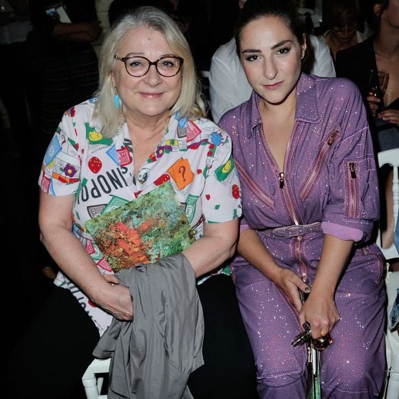 Josiane Balasko et sa fille Marilou Berry assistent au défilé Jean-Paul Gaultier Haute Couture Automne - Hiver 2016/2017 dans le cadre de la Fashion Week de Paris le 06 juillet 2016 à Paris, France. Photo par Aurore Marechal/ABACAPRESS.COM.