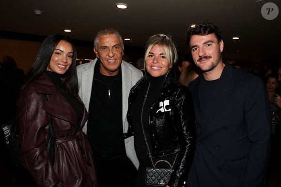Exclusif - Samy Naceri et sa compagne Sofia Athena, Sophie Tapie (enceinte) et son mari Baptiste Germain lors du cocktail après-spectacle lors de la soirée Ciné-concert symphonique "Alain Delon, le dernier Samouraï" au Palais des congrès à Paris le jour de son anniversaire le 8 novembre 2024.

© Jacovides / Moreau / Bestimage